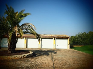 Parkings & garages